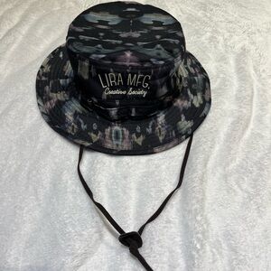 Lira bucket hat